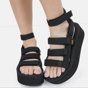 Teva Mevia Flatform Sandals